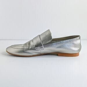 Intentionally Blank Shoes Perm Womens 10 Silver Loafers Metallic Flats Slip On ✨